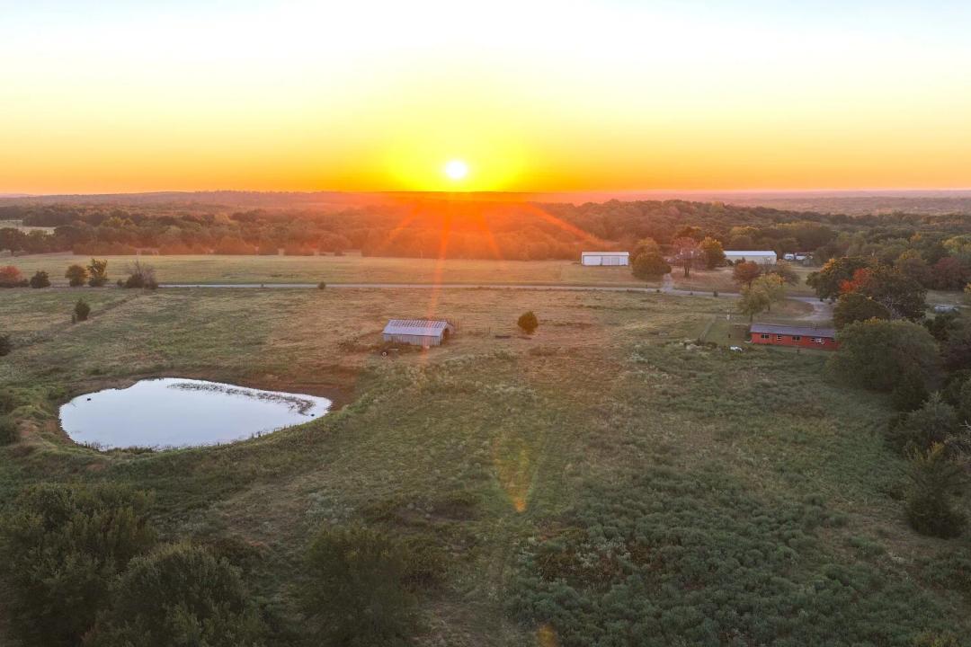 2 Bedrooms1 Bathroom on 20.00 Acres at 590 Friendship Rd