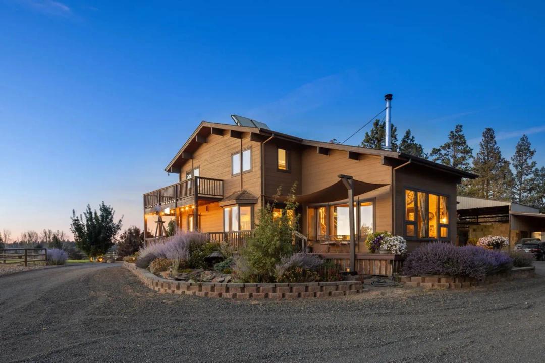 Tumalo Horse Farm