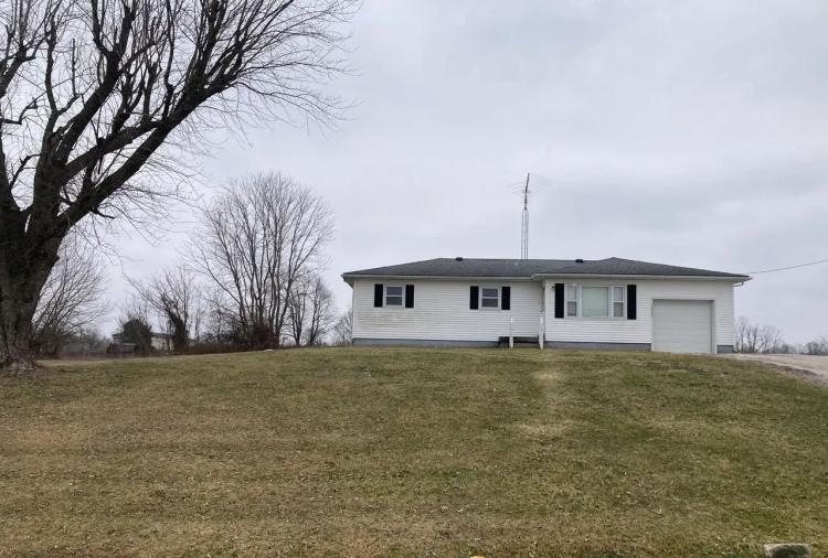 Country Starter Home on 1 Acre