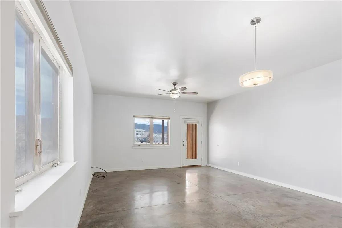 20-130-Mesa-View-20