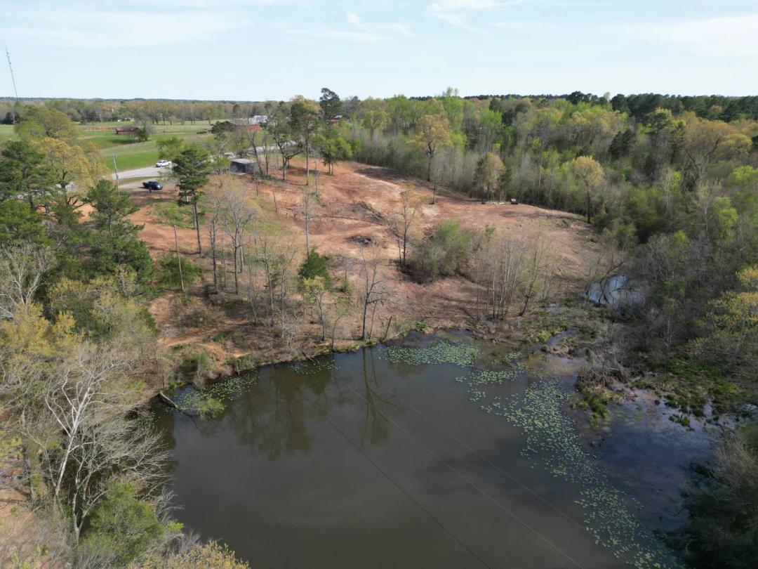 12.66 ACRES WITH POND RESIDENTAL OR COMMERCIAL IN ANTLERS OK