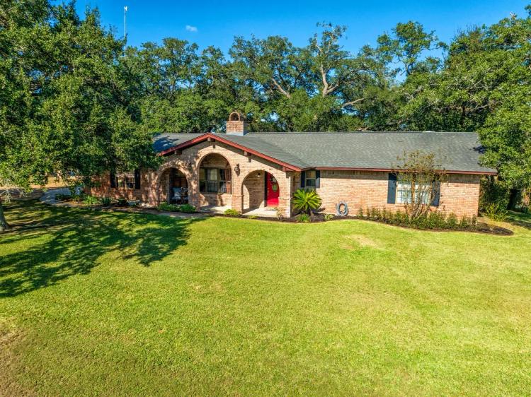 3478 US Hwy 90A W, Hallettsville