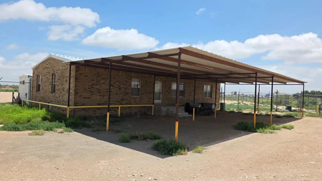 1401 IH-20 E | Monahans, TX 79756