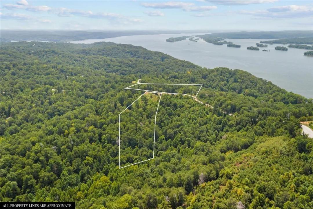 Riverview/Lakeview in Gated Community