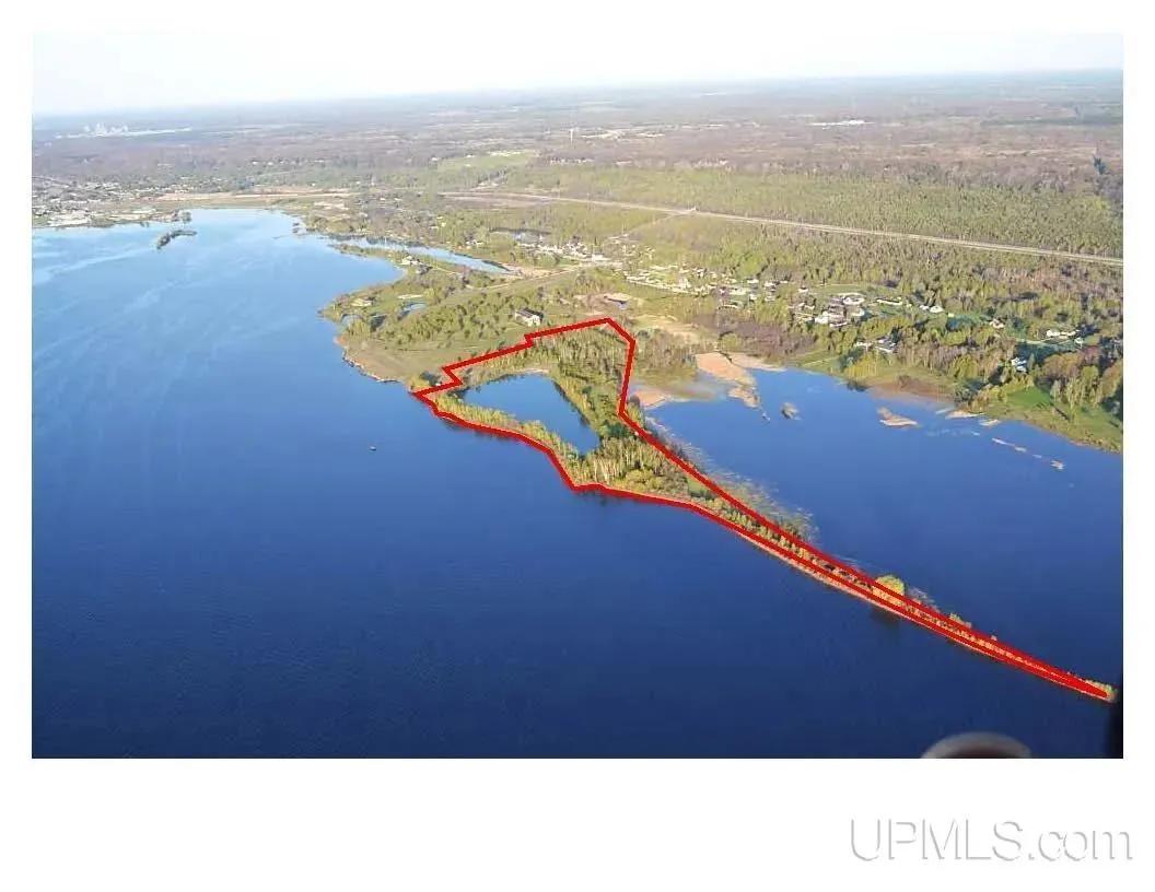 21.67 Acres of Land for Sale in Gladstone, MI
