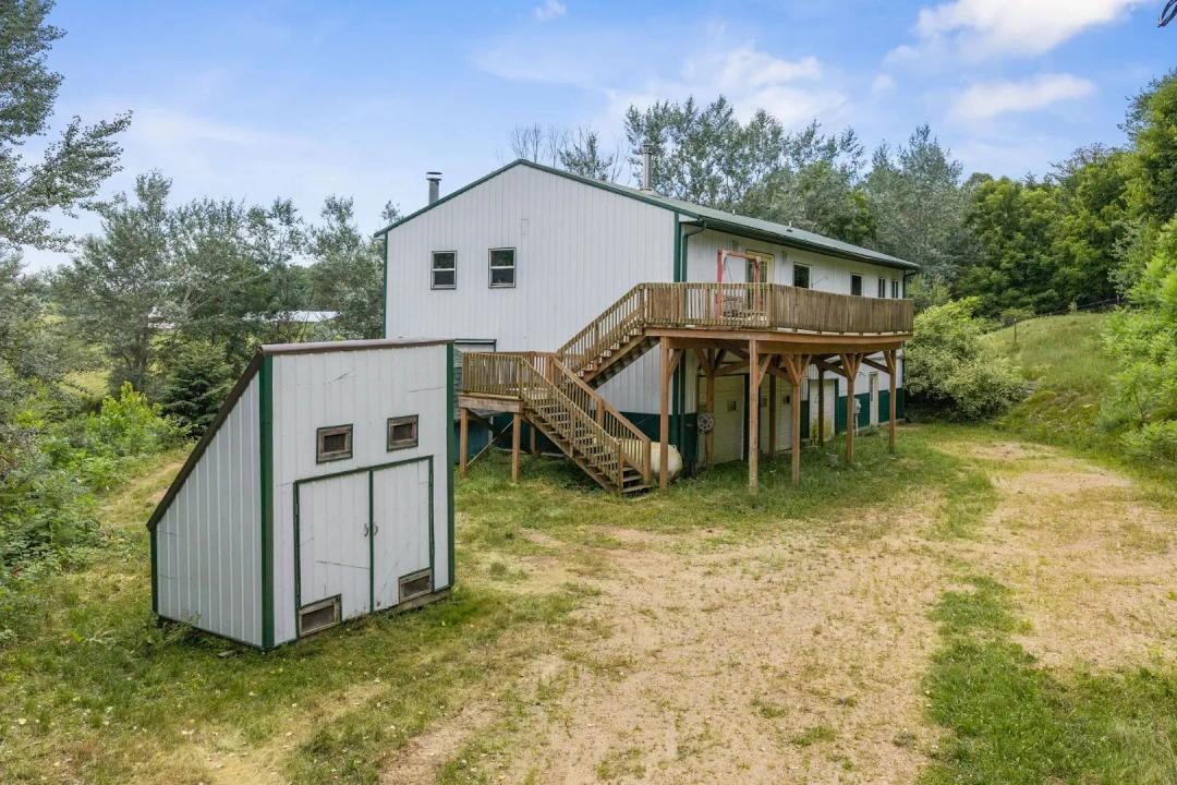 4 Bedrooms | 3 Bathrooms beautifully maintained ranch