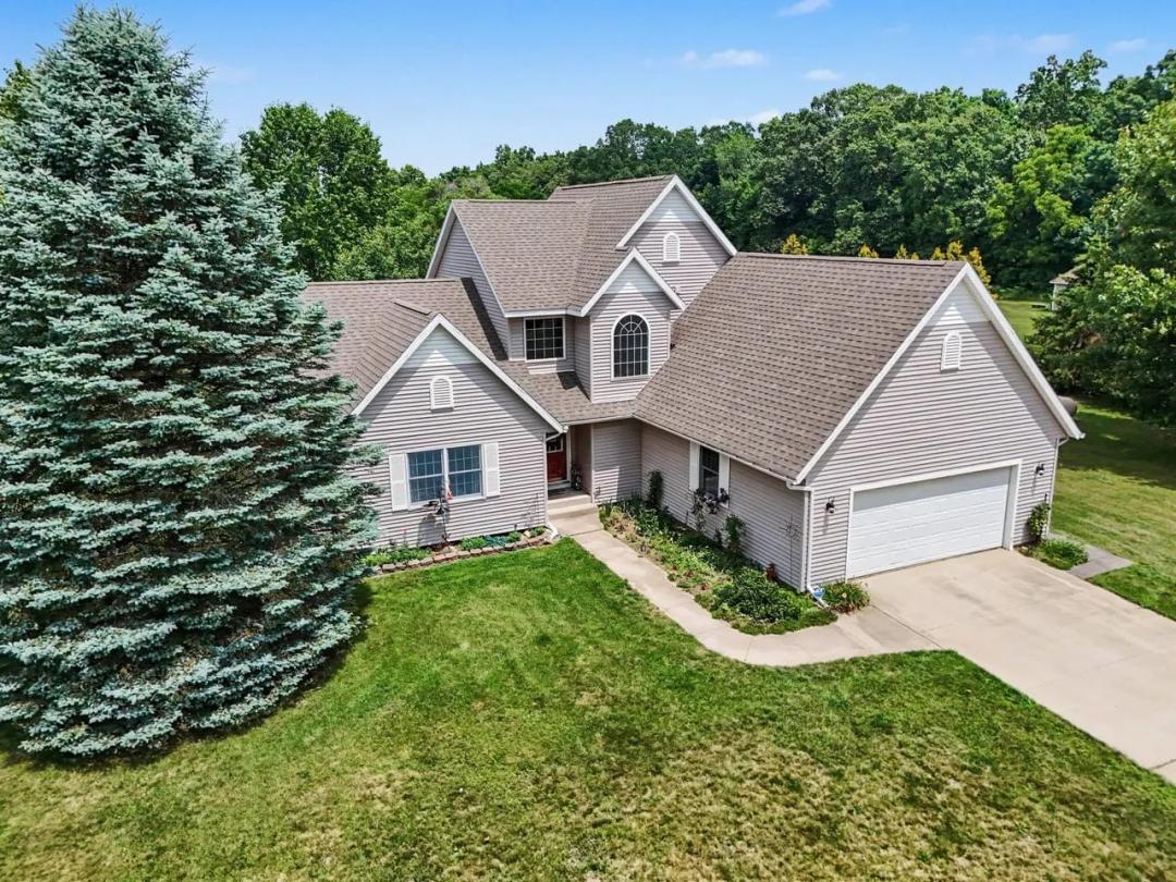 Country Living with Space, Privacy & Endless Potential