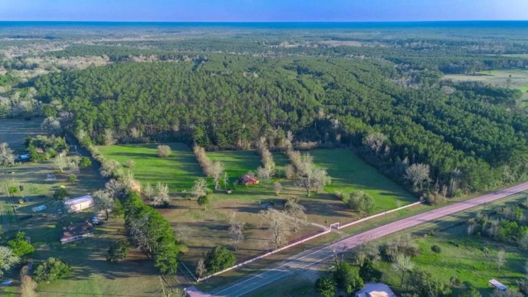 400 County Road 337 Jasper, TX 75951