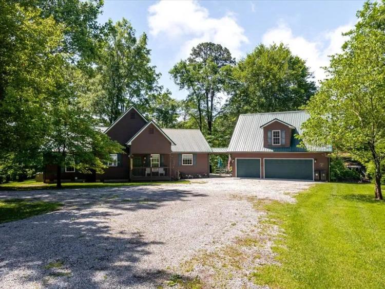 Douglas Lakefront Home with Dock Rights, Studio Apartment & No HOA