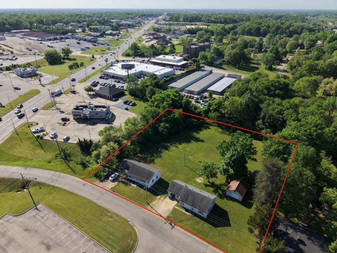 Prime Commercial Opportunity in Northern Poplar Bluff