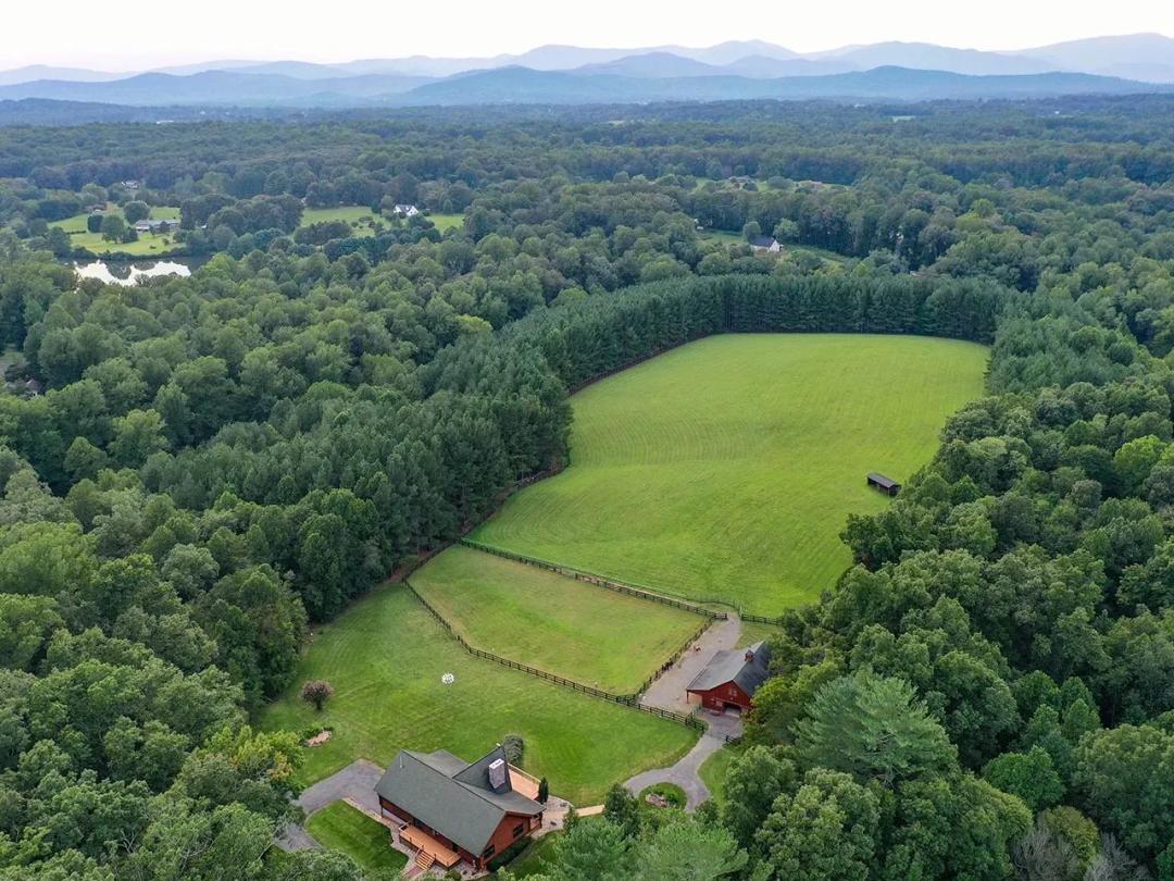 Holly Hills Stable