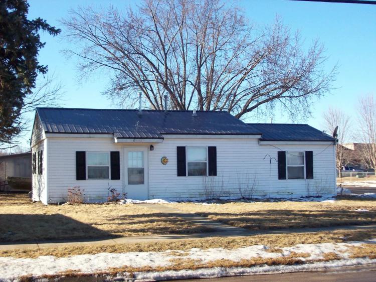 2 Bedroom Portage WI Home for Sale