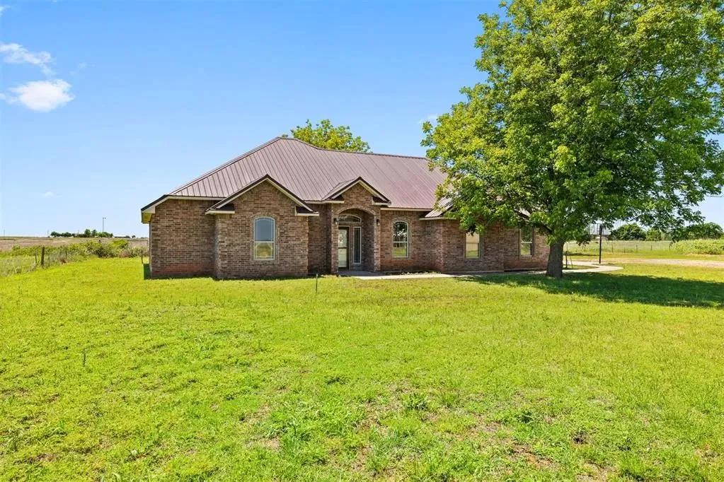 5 Bedroom House on Nearly 12 Acres in Chickasha