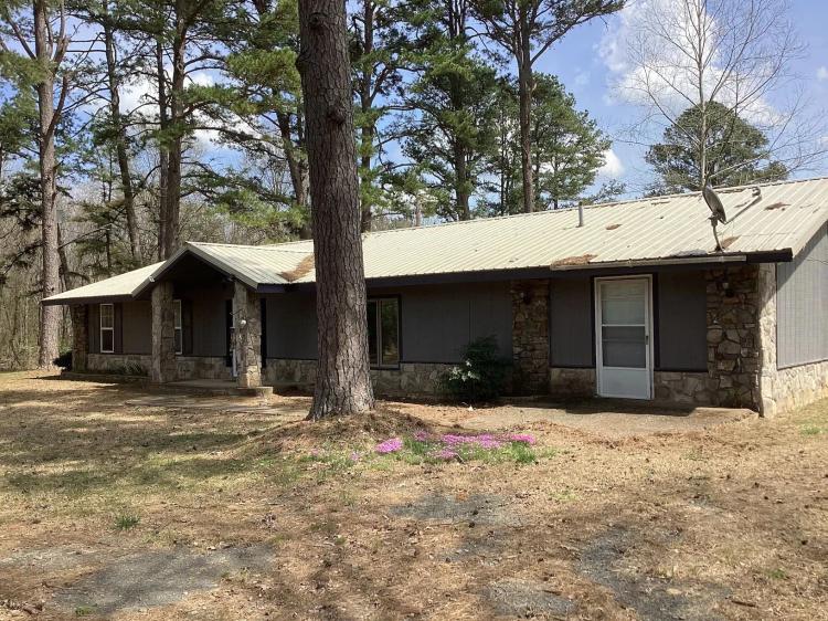 Home on 1.65 Acre Corner Lot in Polk County, AR 