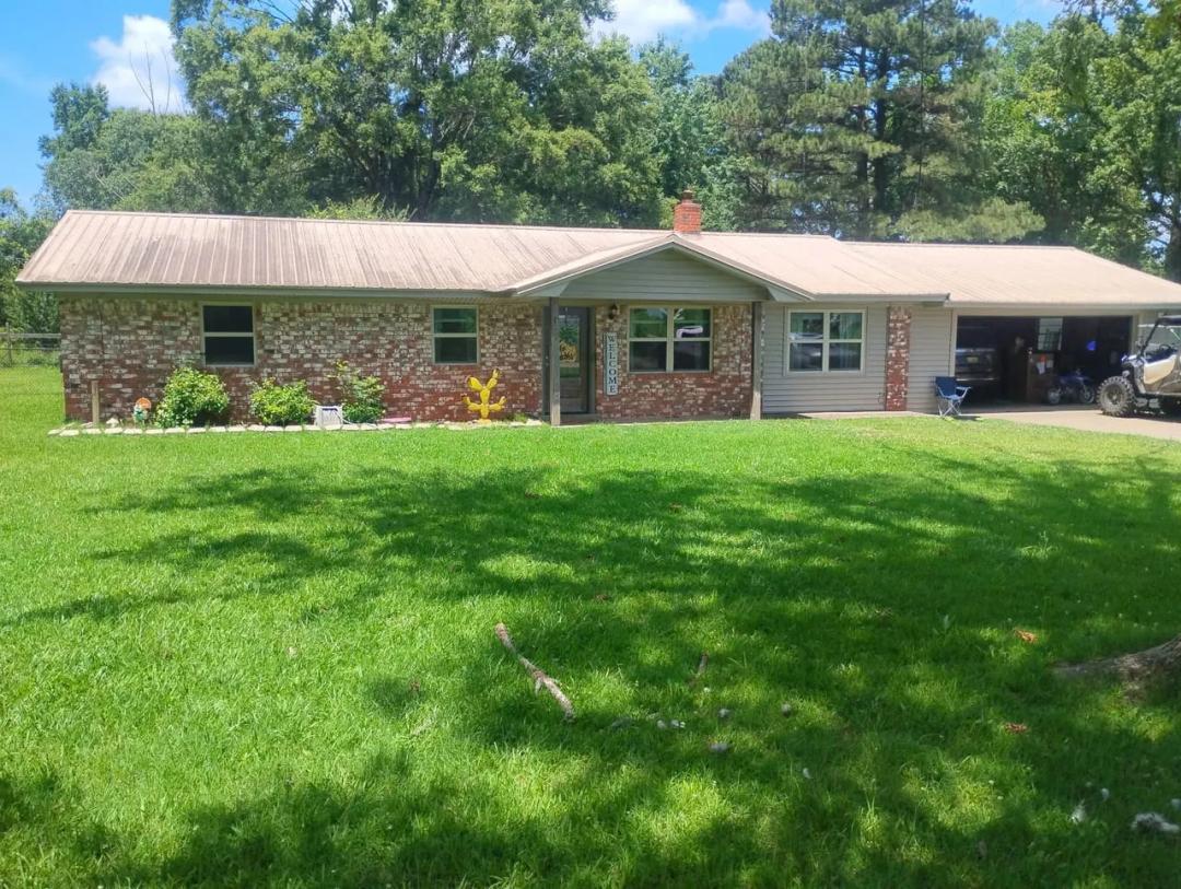 Charming country brick 3bd 1 bath home , paved road frontage 