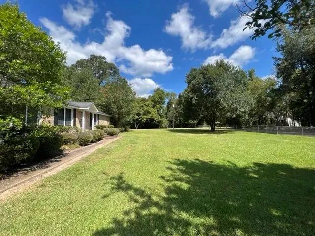 Home/ shop/ pool & 9 Acres, Angie LA