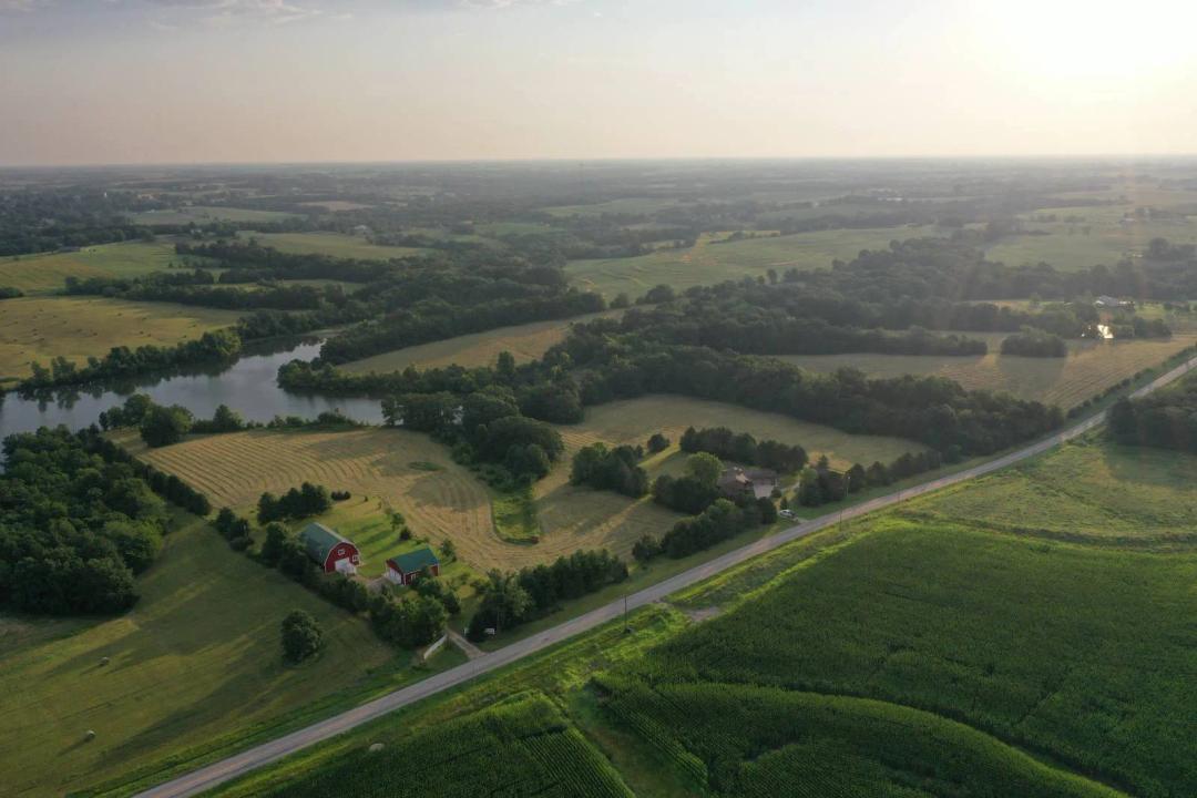 Home &amp; Outbuildings on Acreage in Gentry County