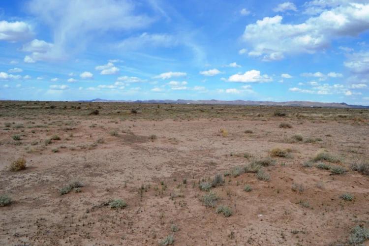 1.5 acre Homesite in sunny New Mexico. Mobiles Modulars Site Buids Camp RV - OWF