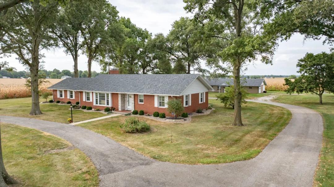 24018 State Highway 16, Jerseyville, IL