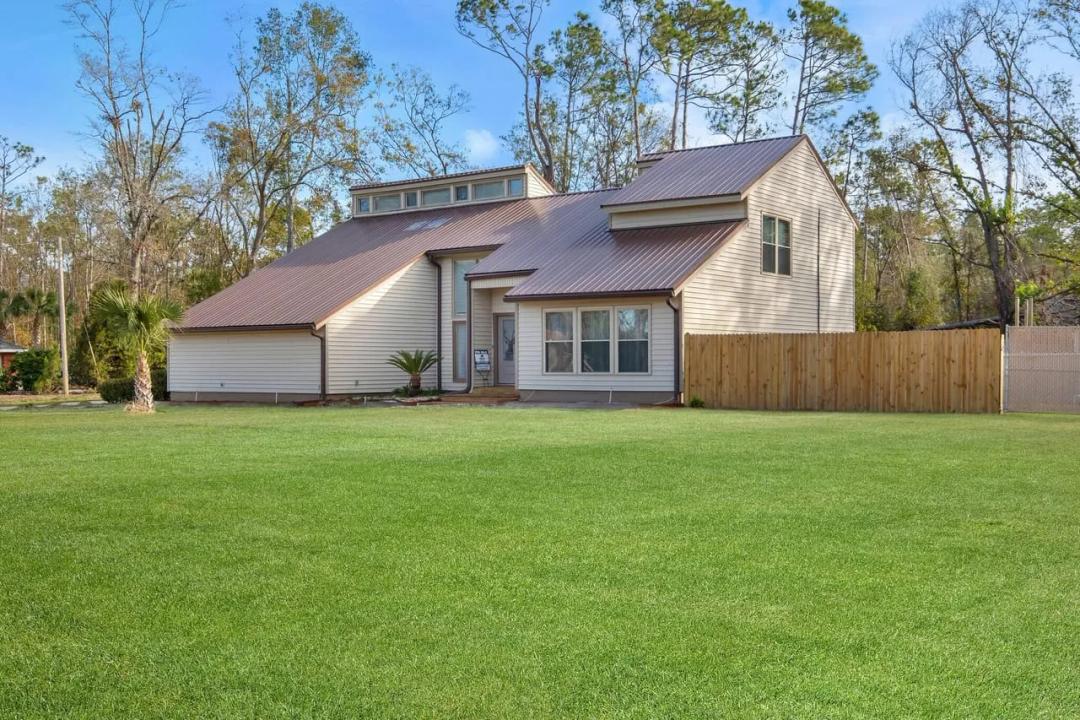 Home on Glenridge Rd.