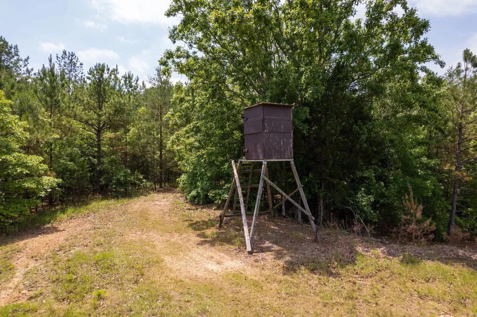 5698200-15
