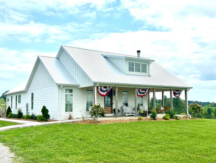 REDUCED!! BEAUTIFUL NEW COUNTRY HOME ON 12.5+/- ACRES CNTRL KY