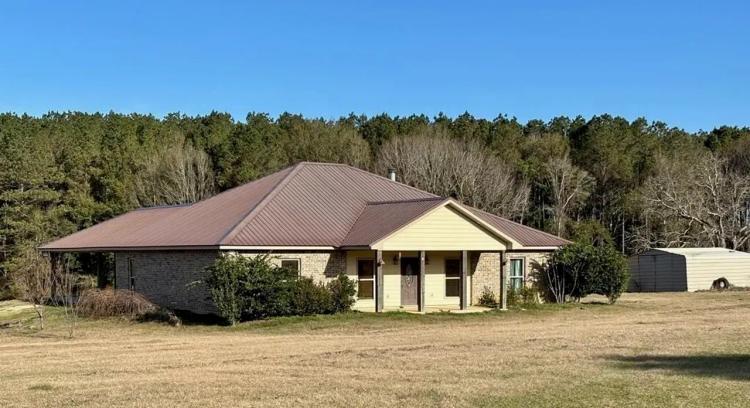 Charming Brick Home on 10 Acres for Sale in Walthall Co, MS