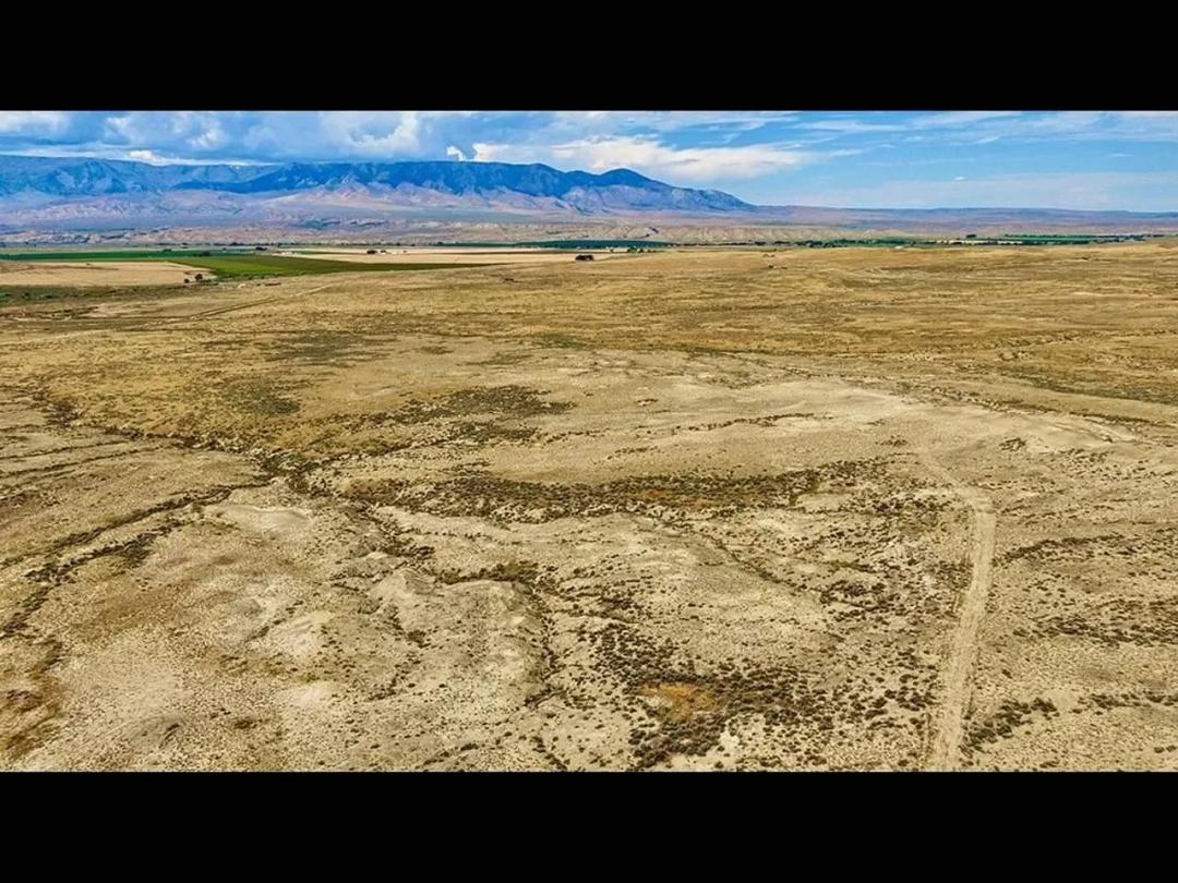 Obtainable Overland Trail Parcel