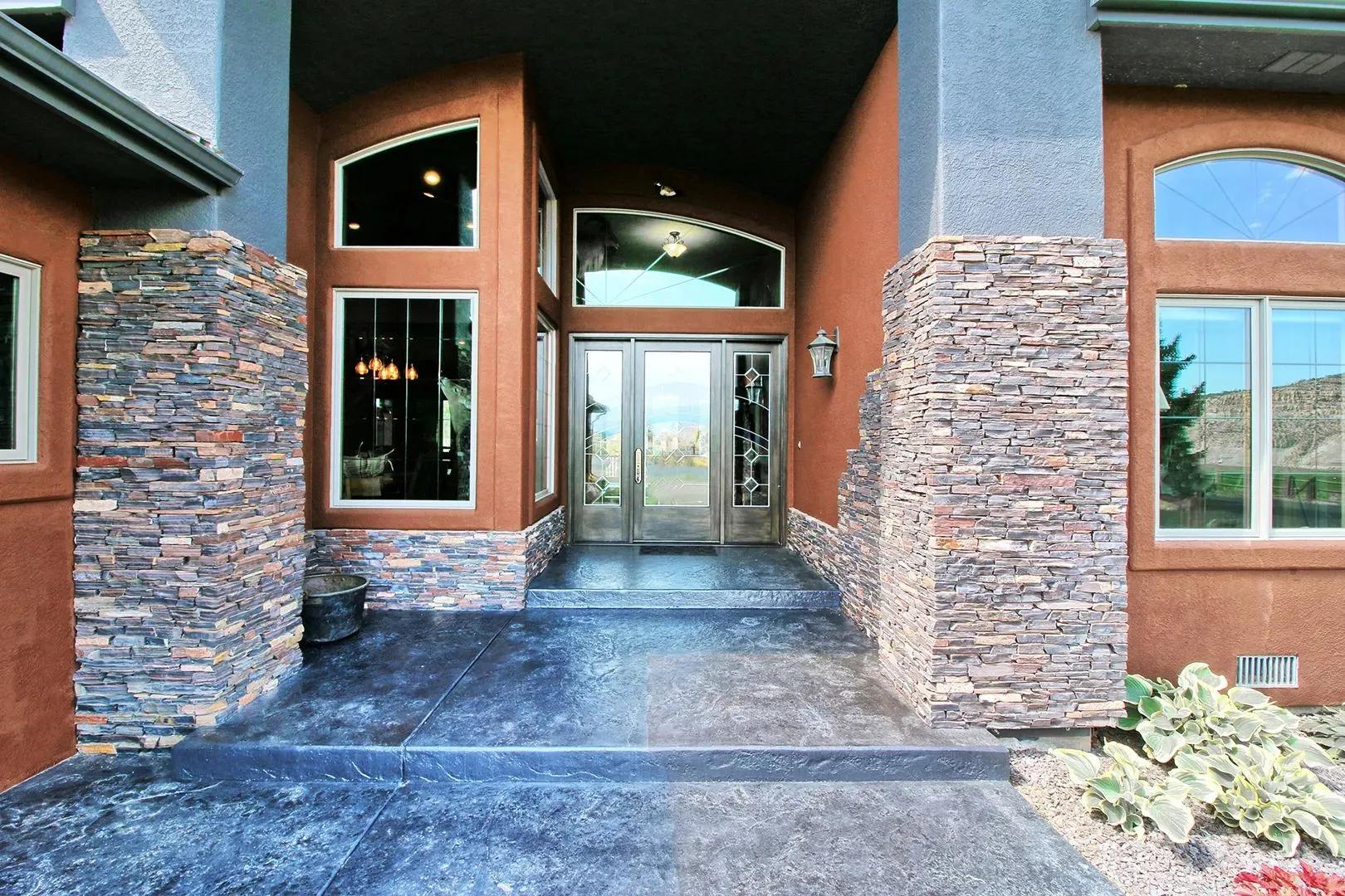 57952500-4