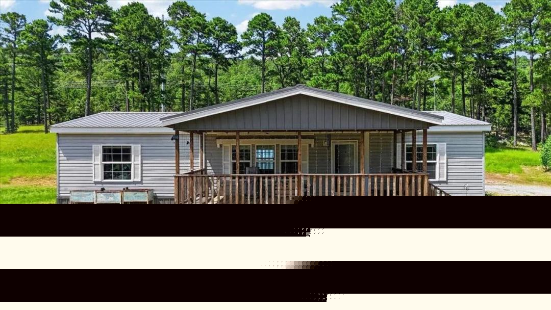 16.5-Acre Country Home with a Wooded Mountain Backdrop in Red Oak, Oklahoma