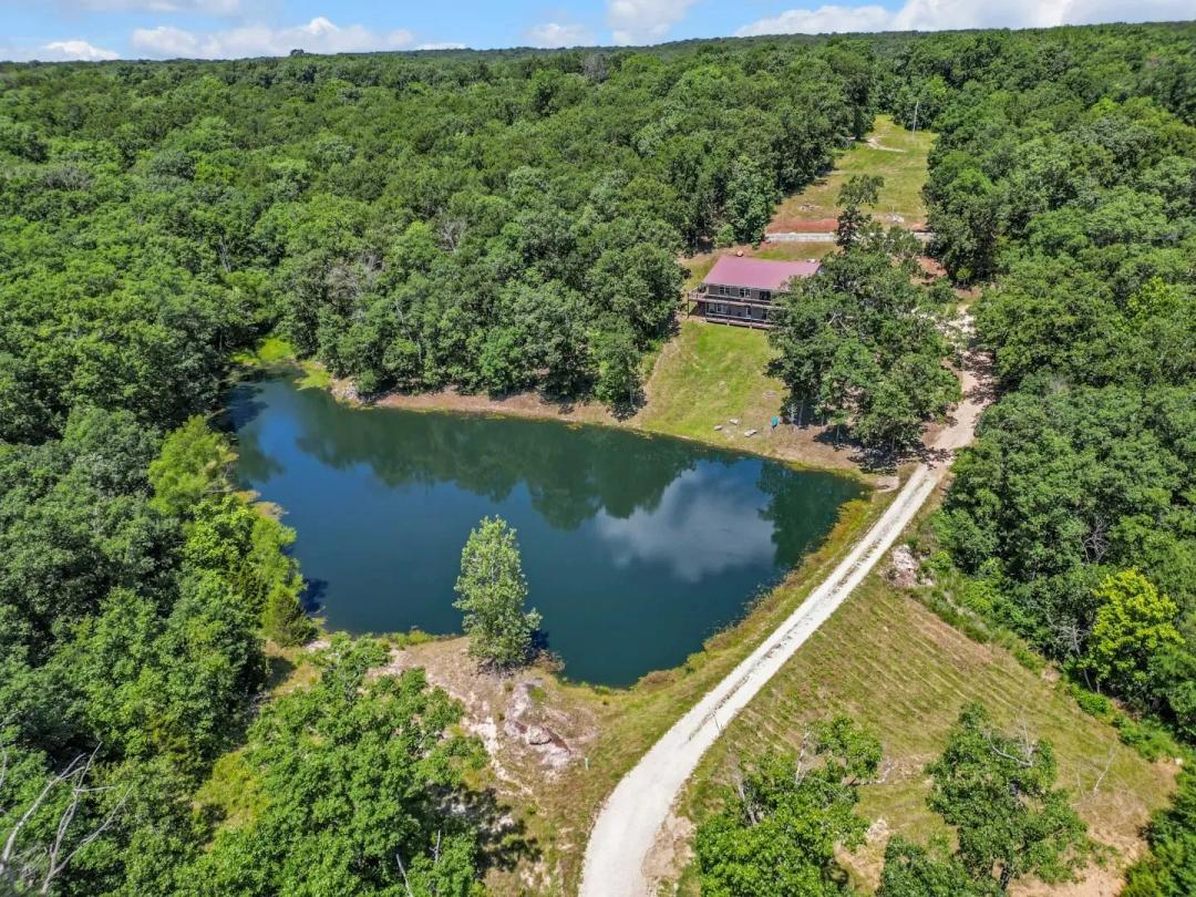 Private Lake Retreat on 25± Acres with a Home and Workshop – Gasconade County