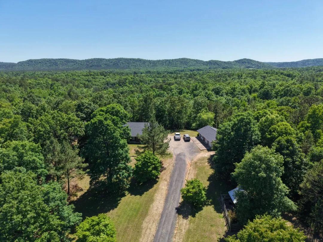  Home on 6.32 Acres in Polk County, AR