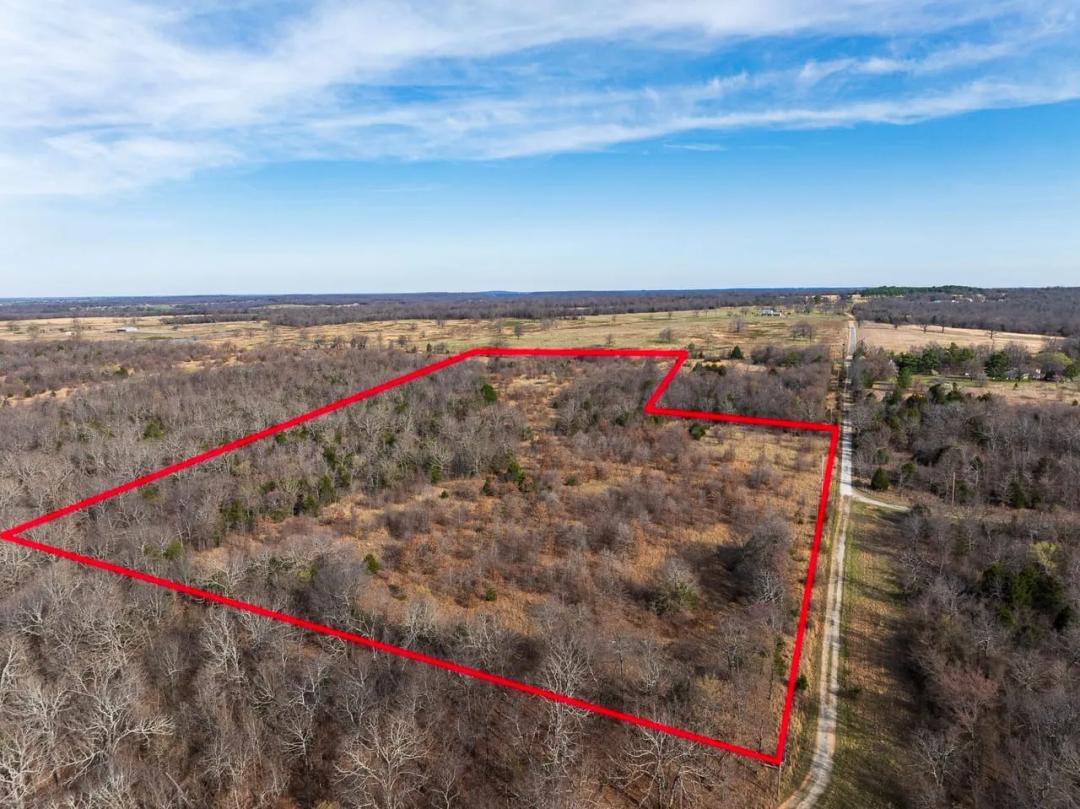 4 E 1110 Rd Checotah, OK 74426