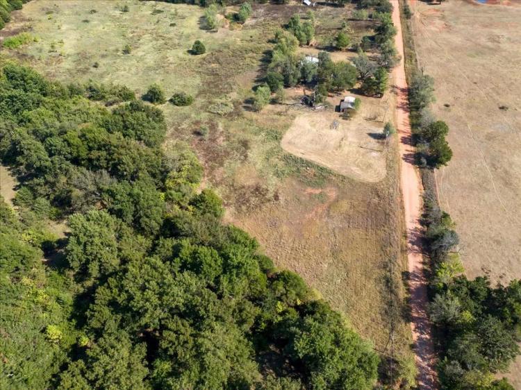 5 E 830 Road Carney, OK 74832
