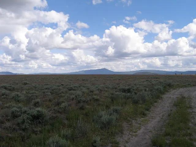 Scenic Oregon 160 acres wide open spaces