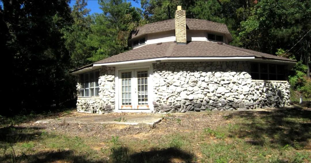 2.7 Acres with a Home in Itawamba County at 1934 Blue Ridge Road in Fulton, MS