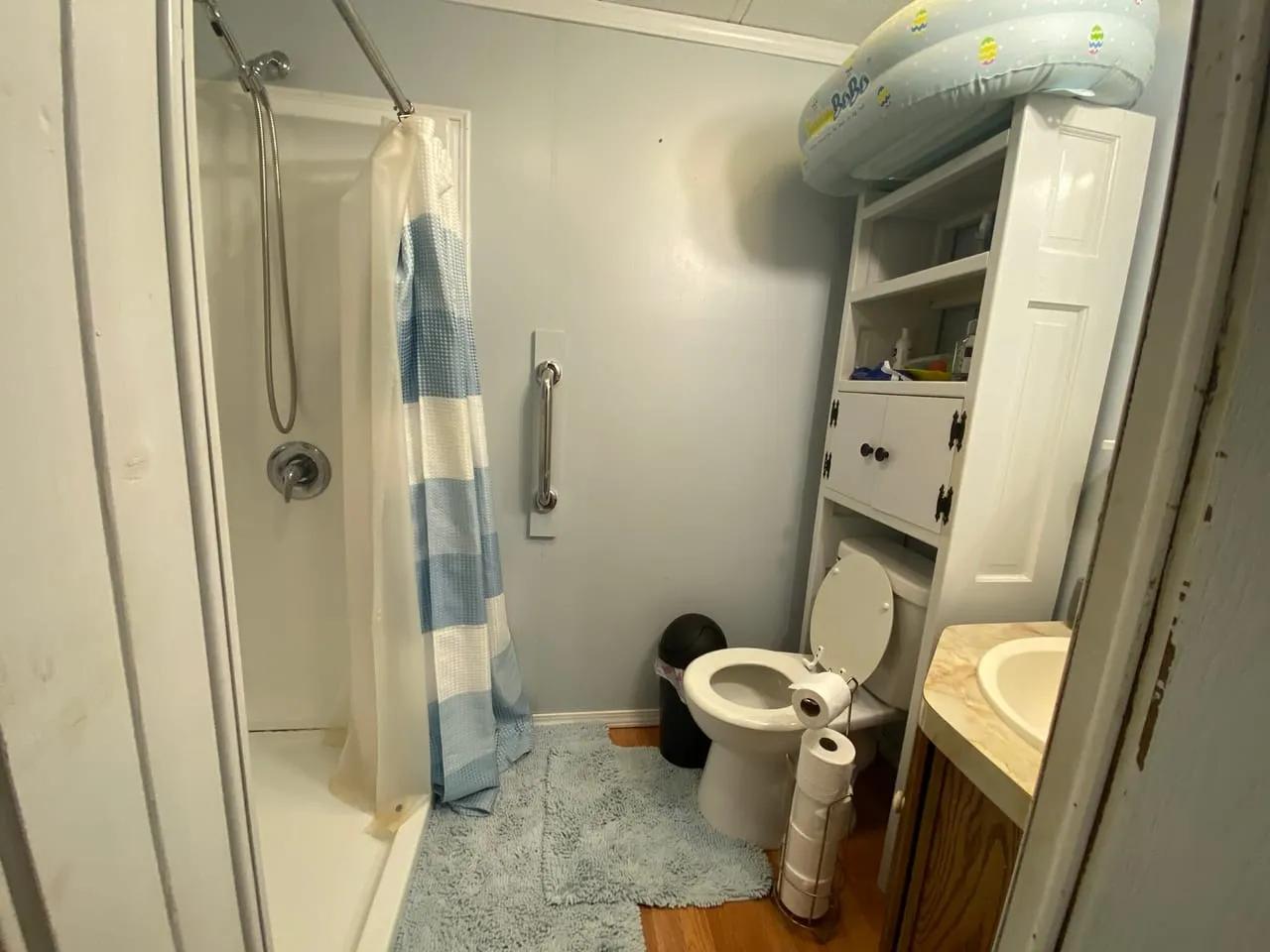 5979852-5