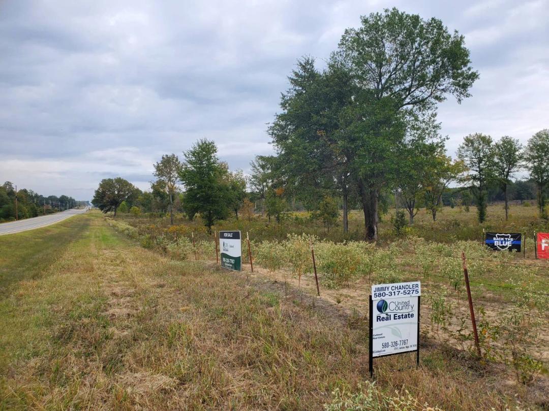 30 ACRES WITH HWY FRONTAGE IN ANTLERS OKLAHOMA FOR SALE!!