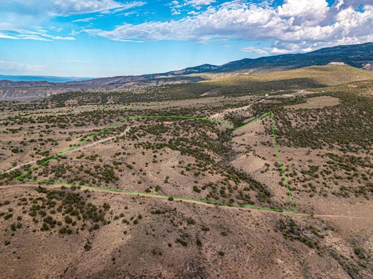 Year-Round Access Property Near National Forest in Colorado