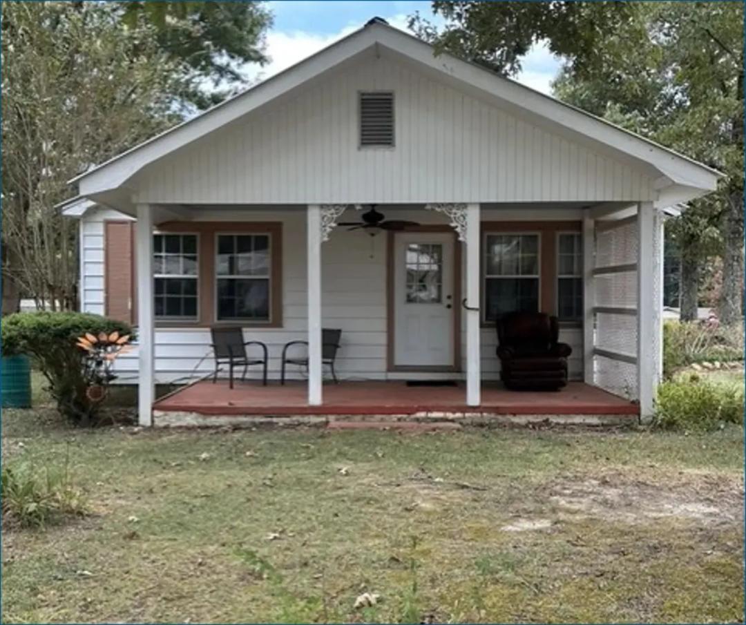 Home in Neshoba County at 507 Dorothy Street in Philadelphia, MS