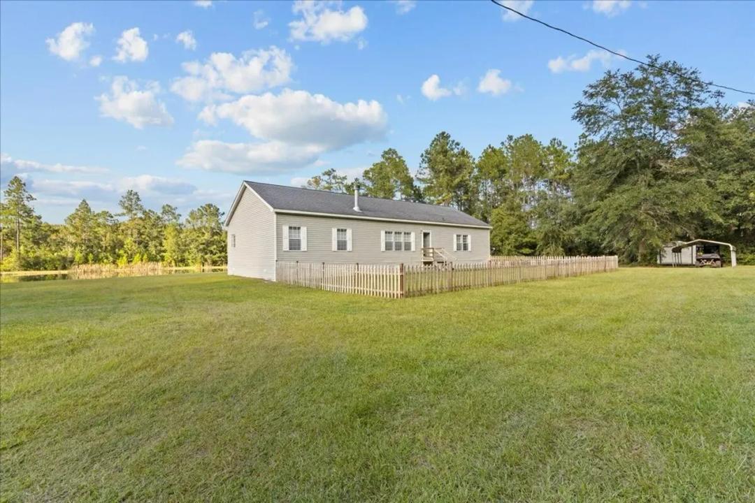2273 Ga Hwy 110 - 5+ Acres with Home & Pond