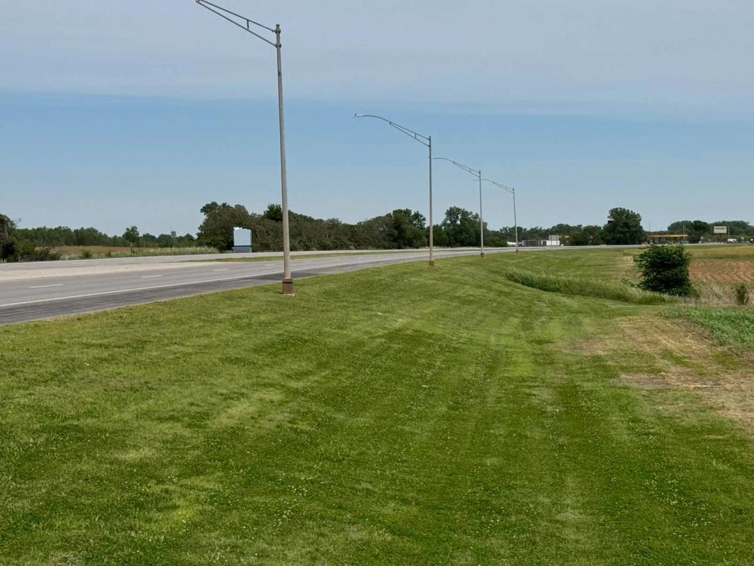 27.1 Acres On South Side of 412, Very High Traffic