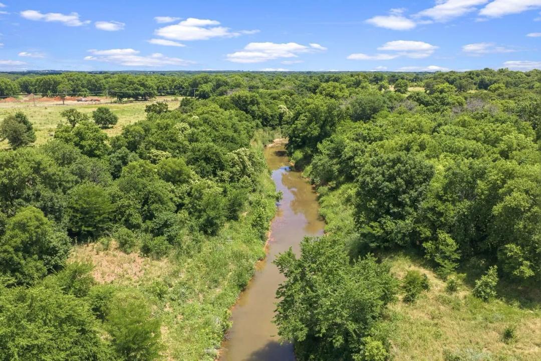 Southern Oklahoma Ranch on Walnut Bayou