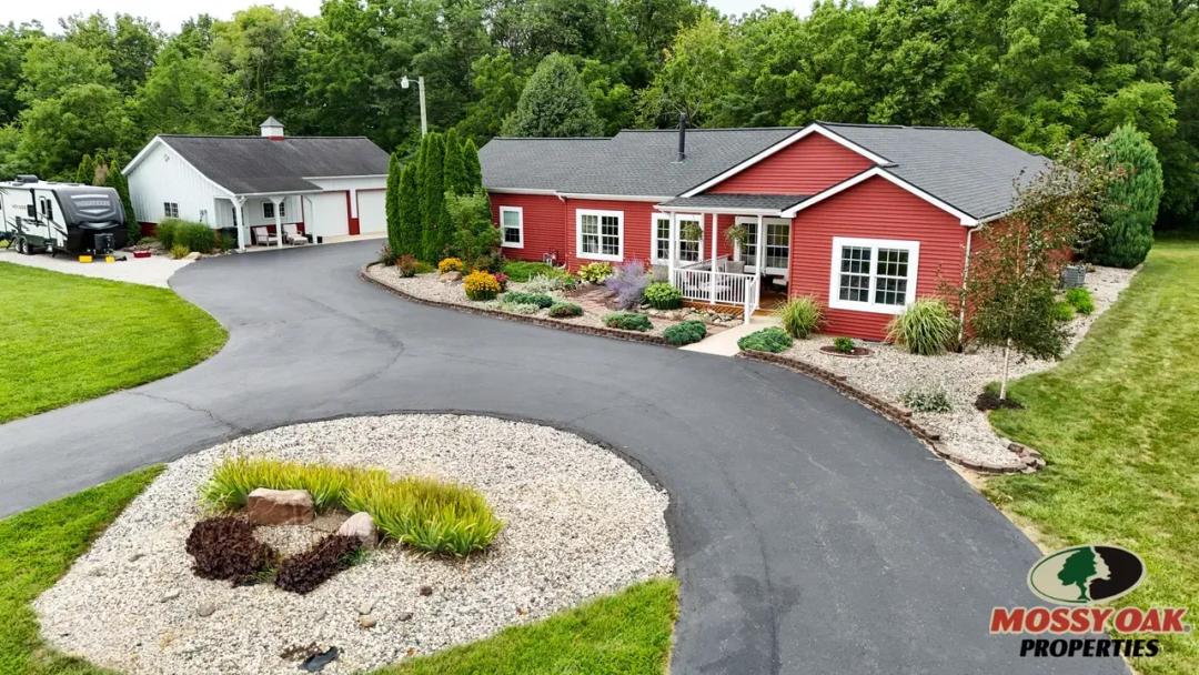 Home and Land For Sale - Beautiful Home, Pole Barn on 11.24+/- Acres - Miami County - Peru, Indiana