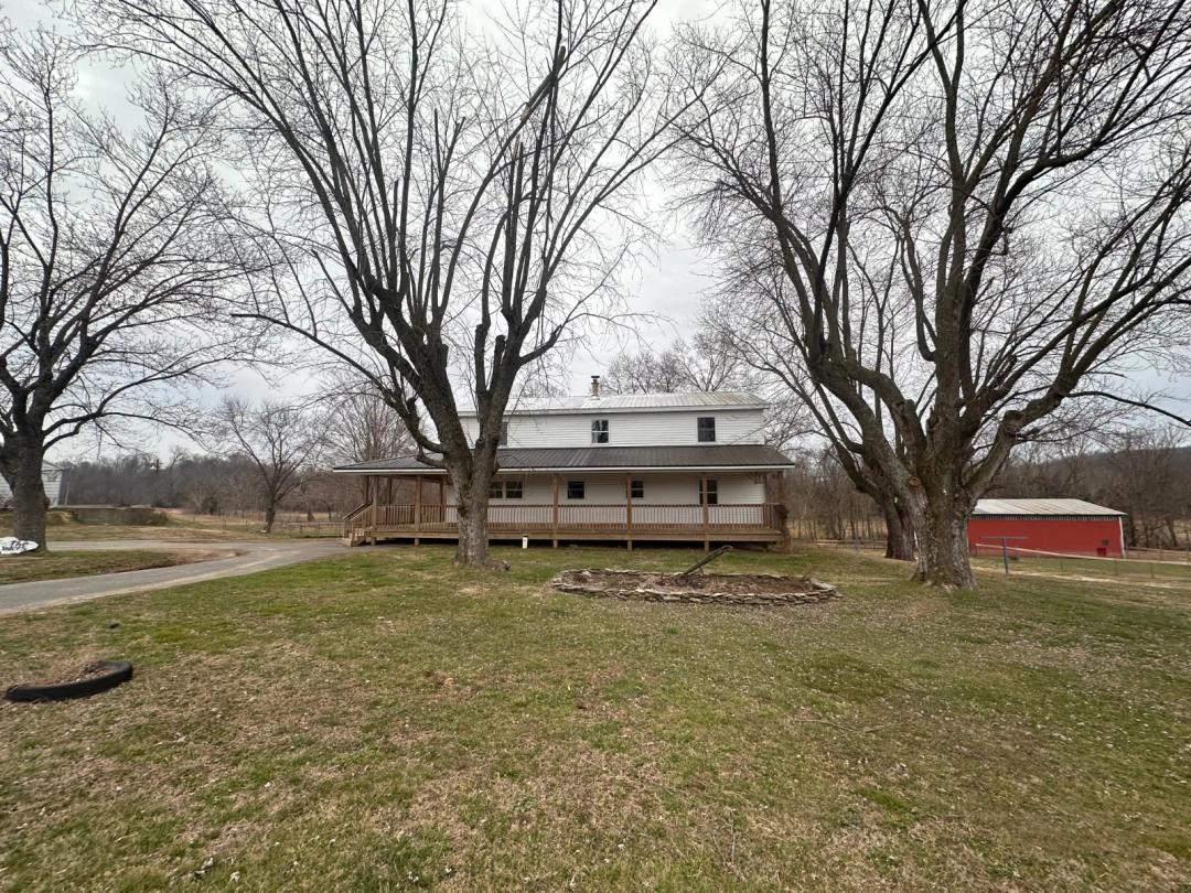 Country Home &amp; Acreage For Sale In Barren County Kentucky