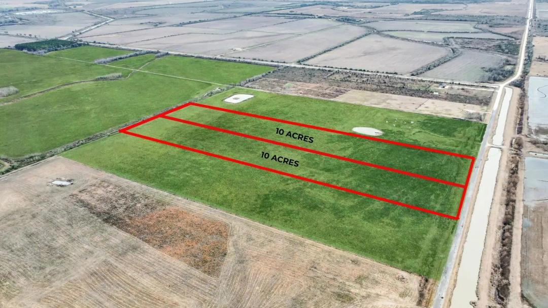 TR 2 Canal Rd, Winnie, TX 77665