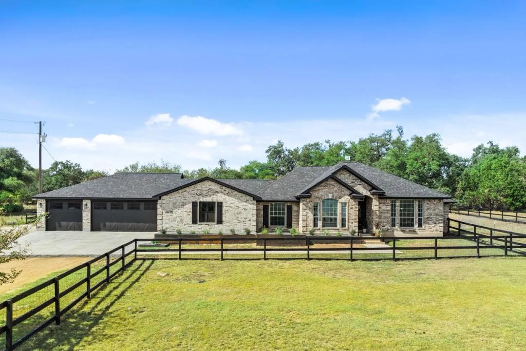 213 Beauchamp Rd, Dripping Springs, TX