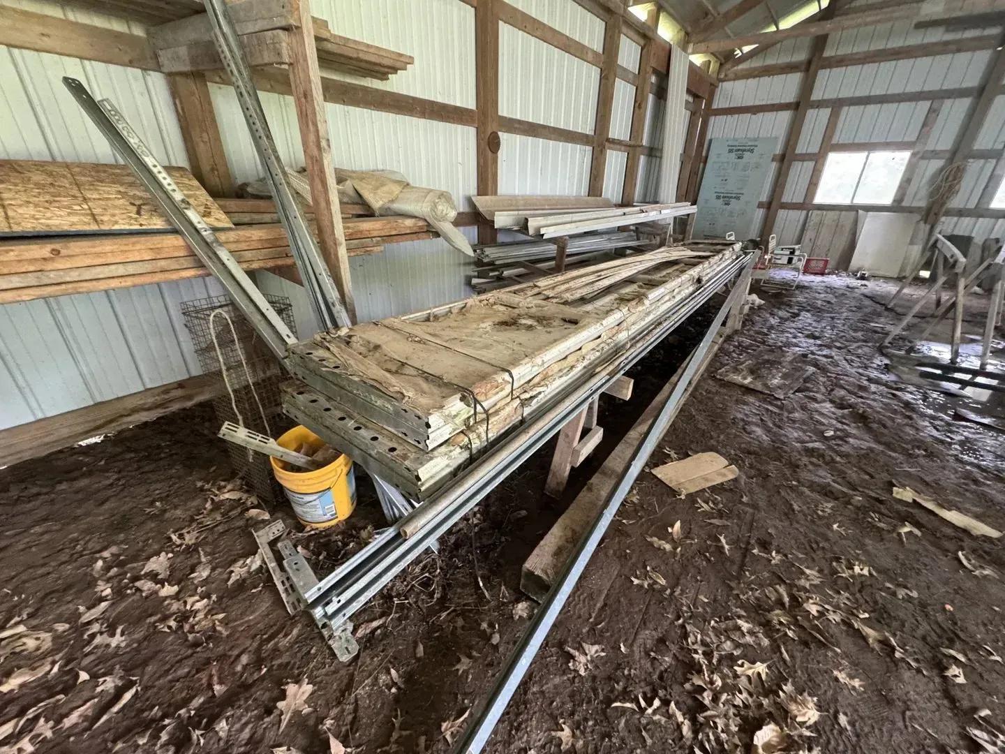 62282549-23
