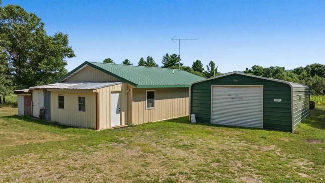 Enjoy country living on this 2.63± acre property just outside Sparta