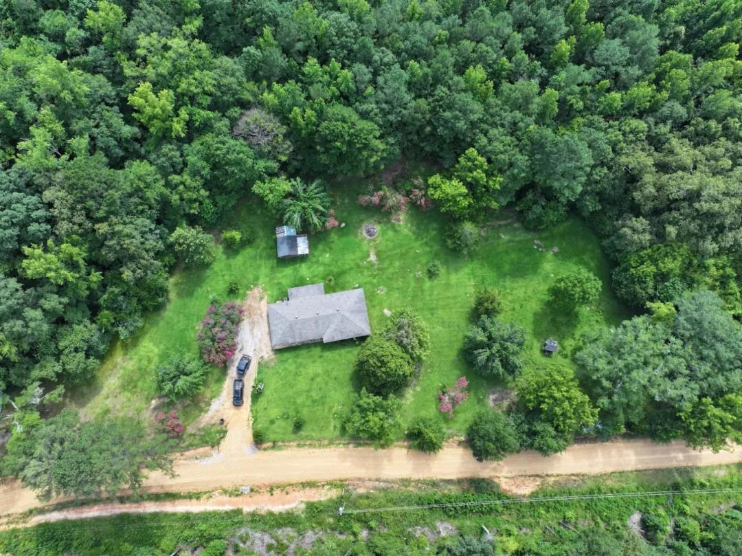 Home on 1.66 Acres in Oktibbeha County, MS 